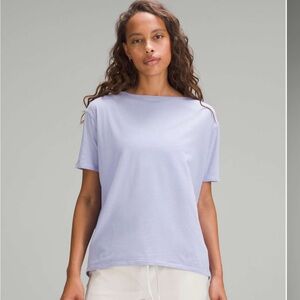 Lululemon Women’s Back In Action Athletic Top Size 12-14